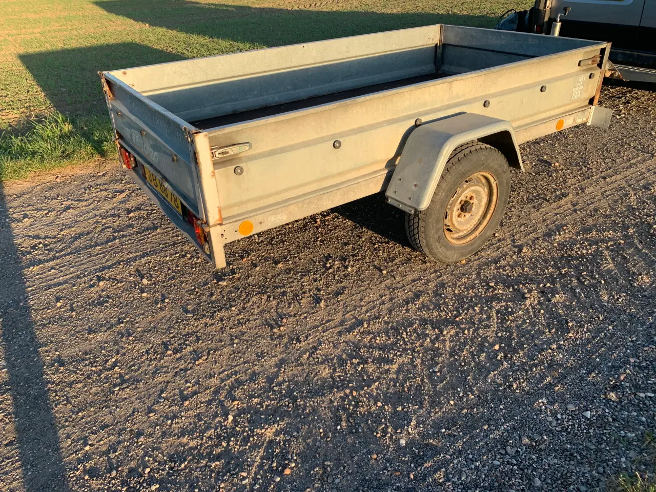 Billede 3 - Nysynet trailer, dobbelt høje sider og bremser.