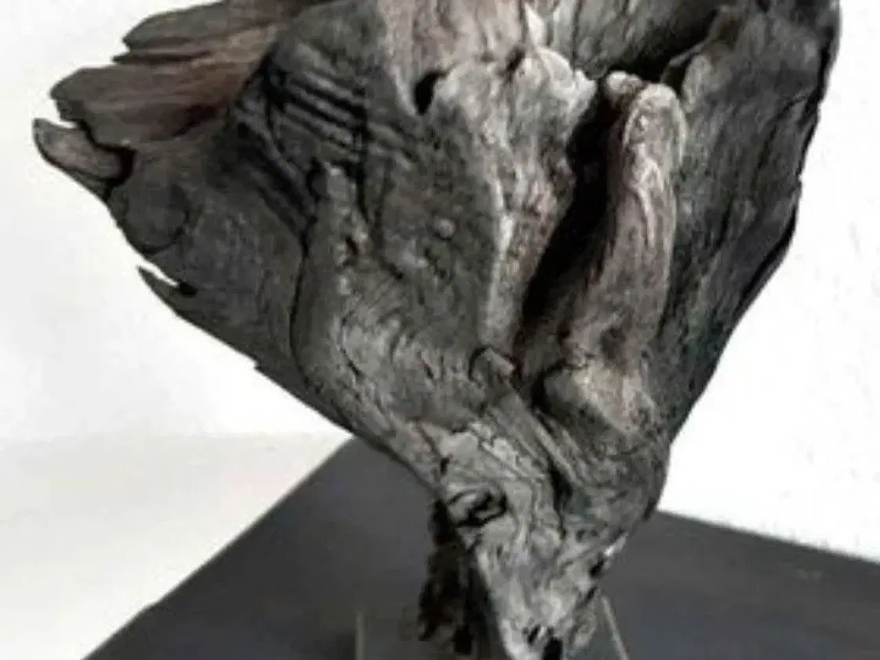 Billede 1 - Træ figur på metalfod