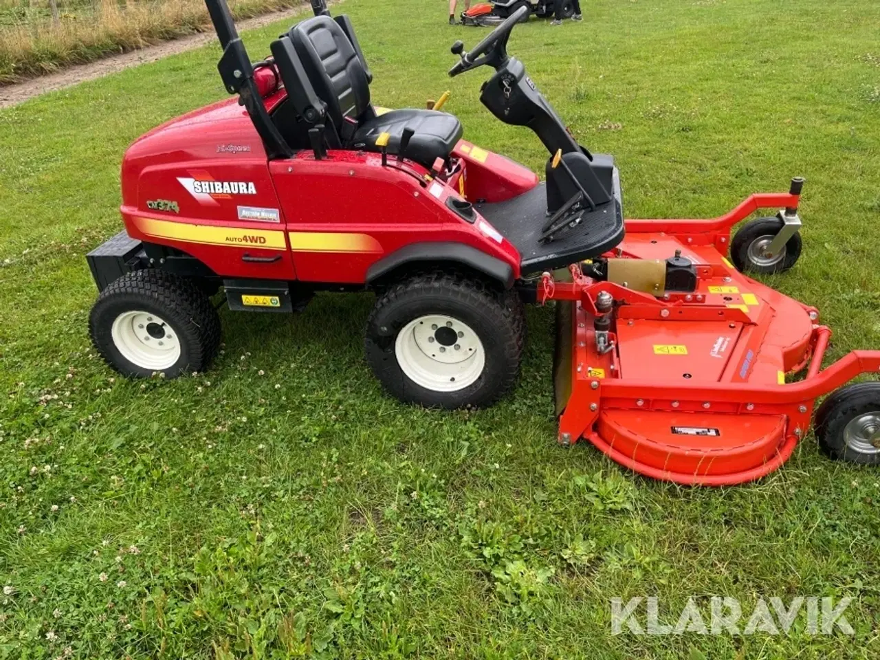 Billede 6 - Græsslåmaskine Shibaura CM374 4WD