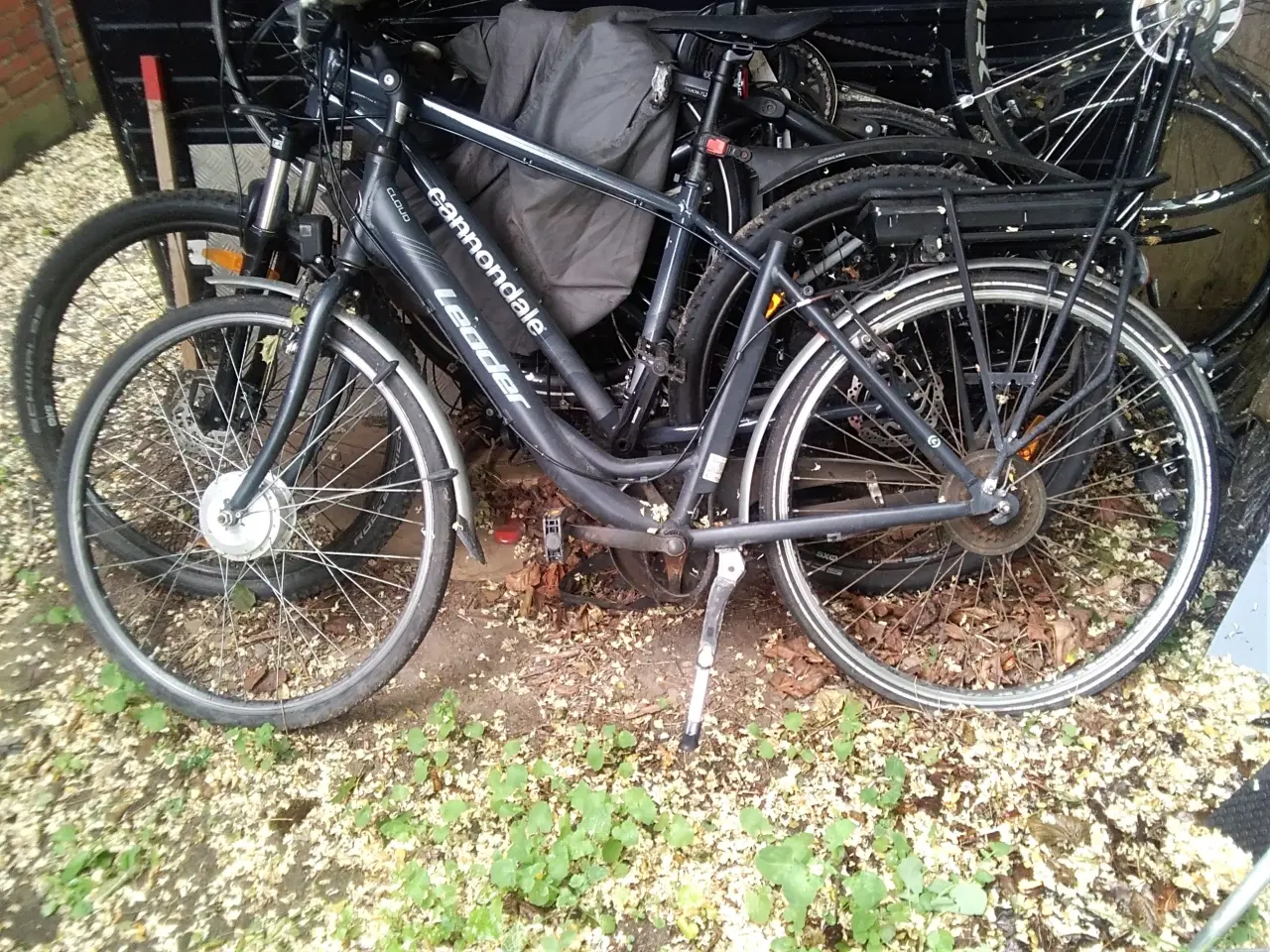 Billede 3 - 36 V forhjulmotor 6 pins stik på 28" hjul KUN HJUL