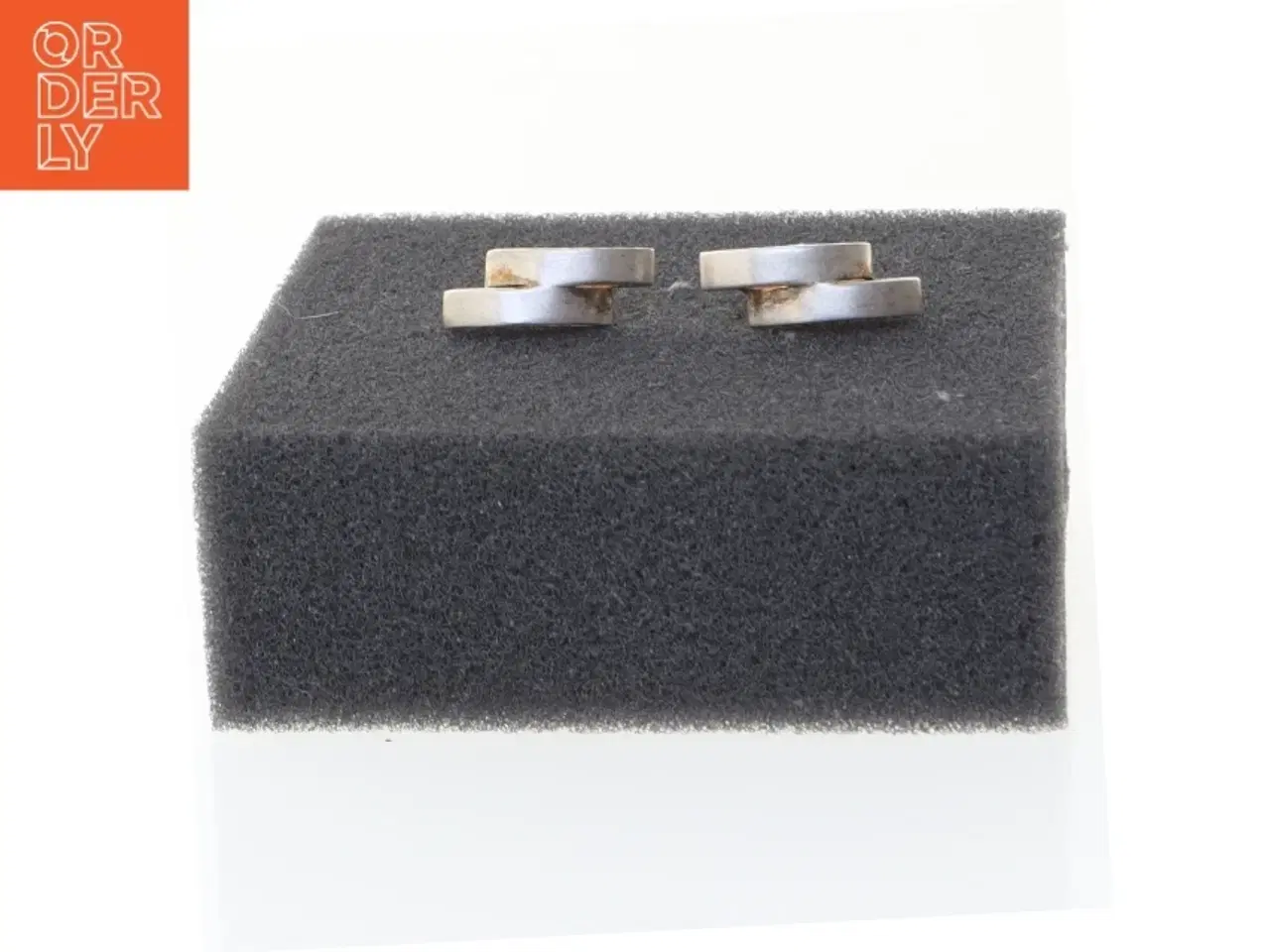 Billede 2 - Sølv øreringe (str. 1,8 x 0,5 cm)