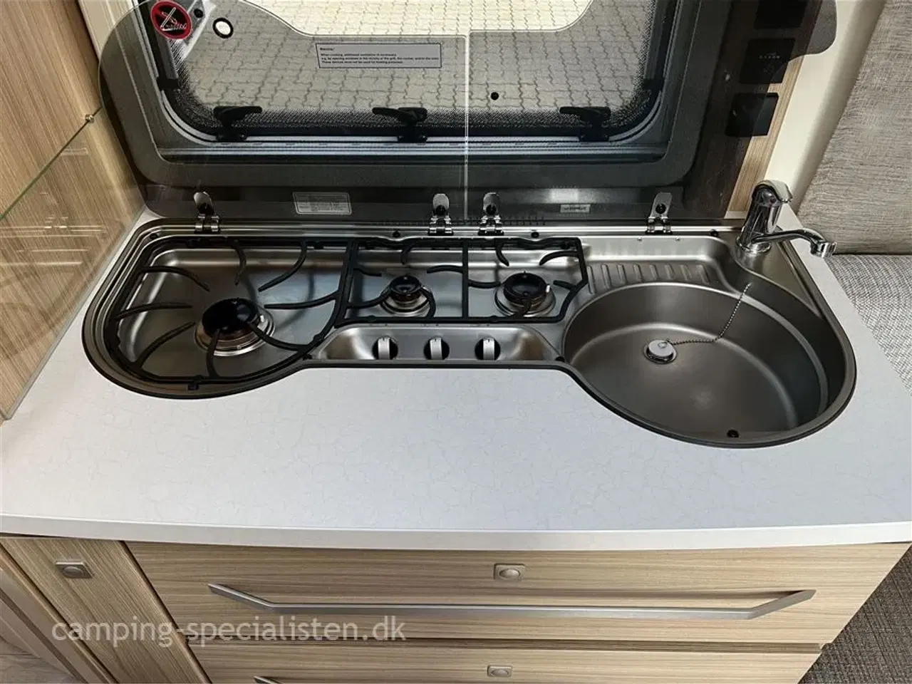 Billede 6 - 2019 - Fendt Bianco Activ 515 SFD   2019 model Fendt Bianco Activ 515 SFD – se den nu hos Camping-Specialisten i Silkeborg