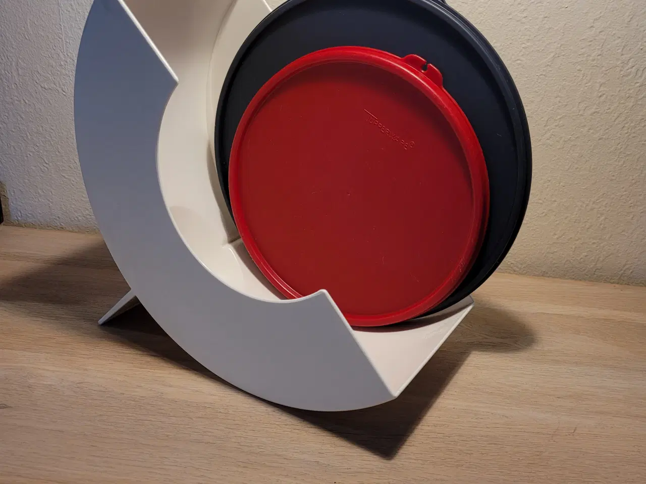 Billede 1 - Tupperware lågholder i hvid