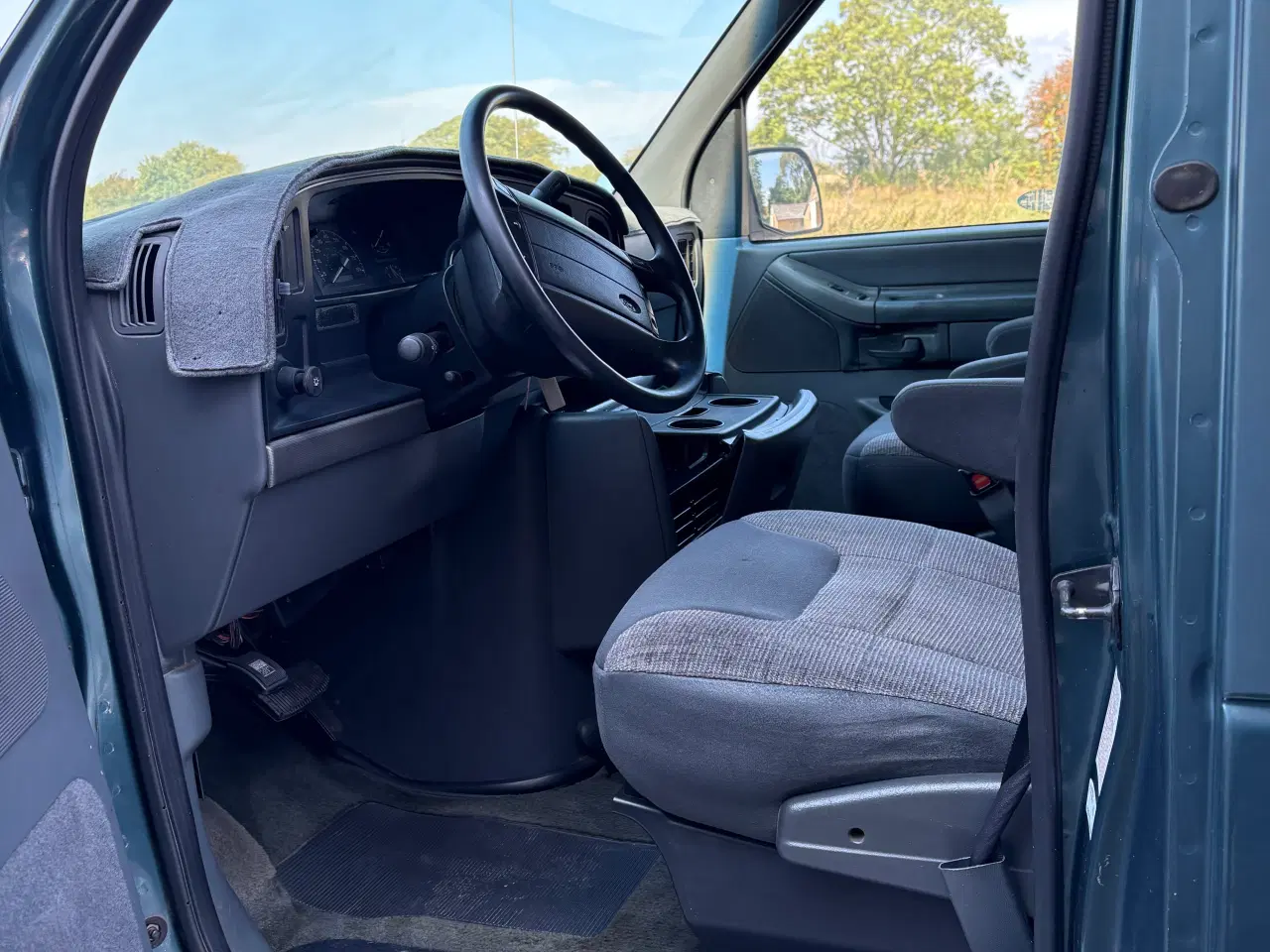 Billede 5 - Amerikaner bil Ford club wagon 10 prs bus 