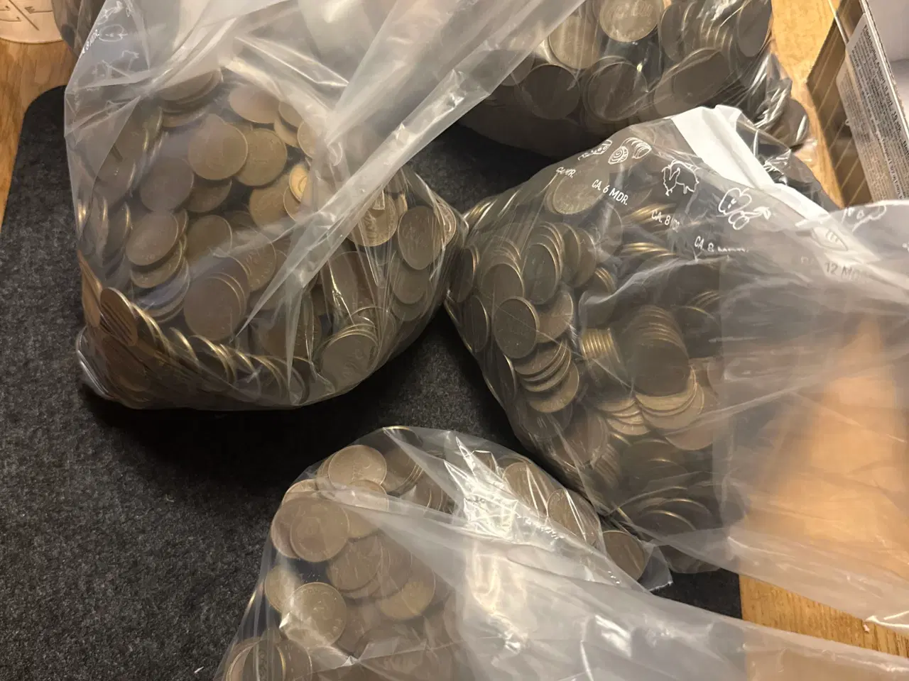 Billede 5 -  5 kg 25 øre med eller uden hul