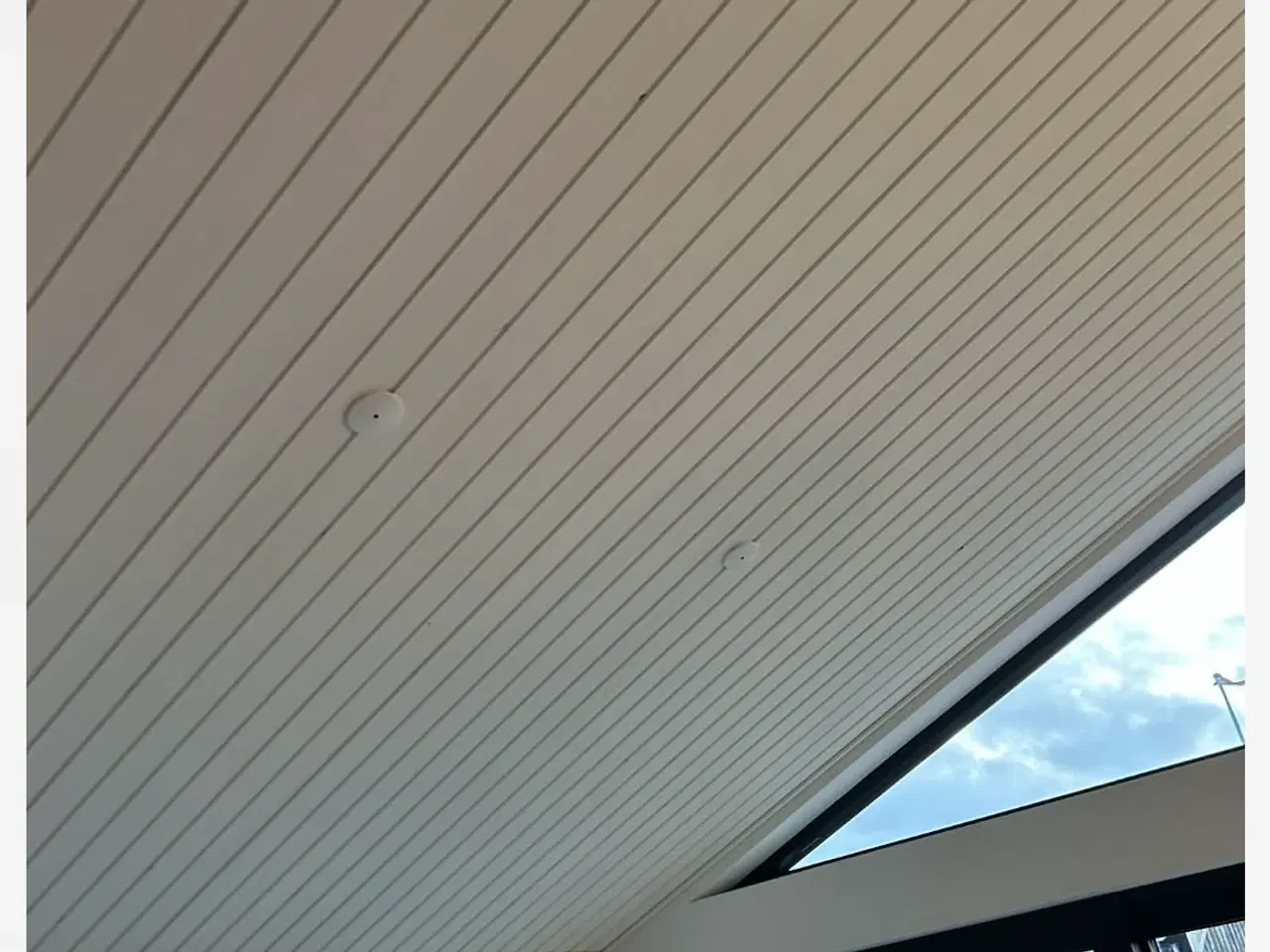 Billede 3 - Raw 3135 Hvidmalet profilbrædder til loft 