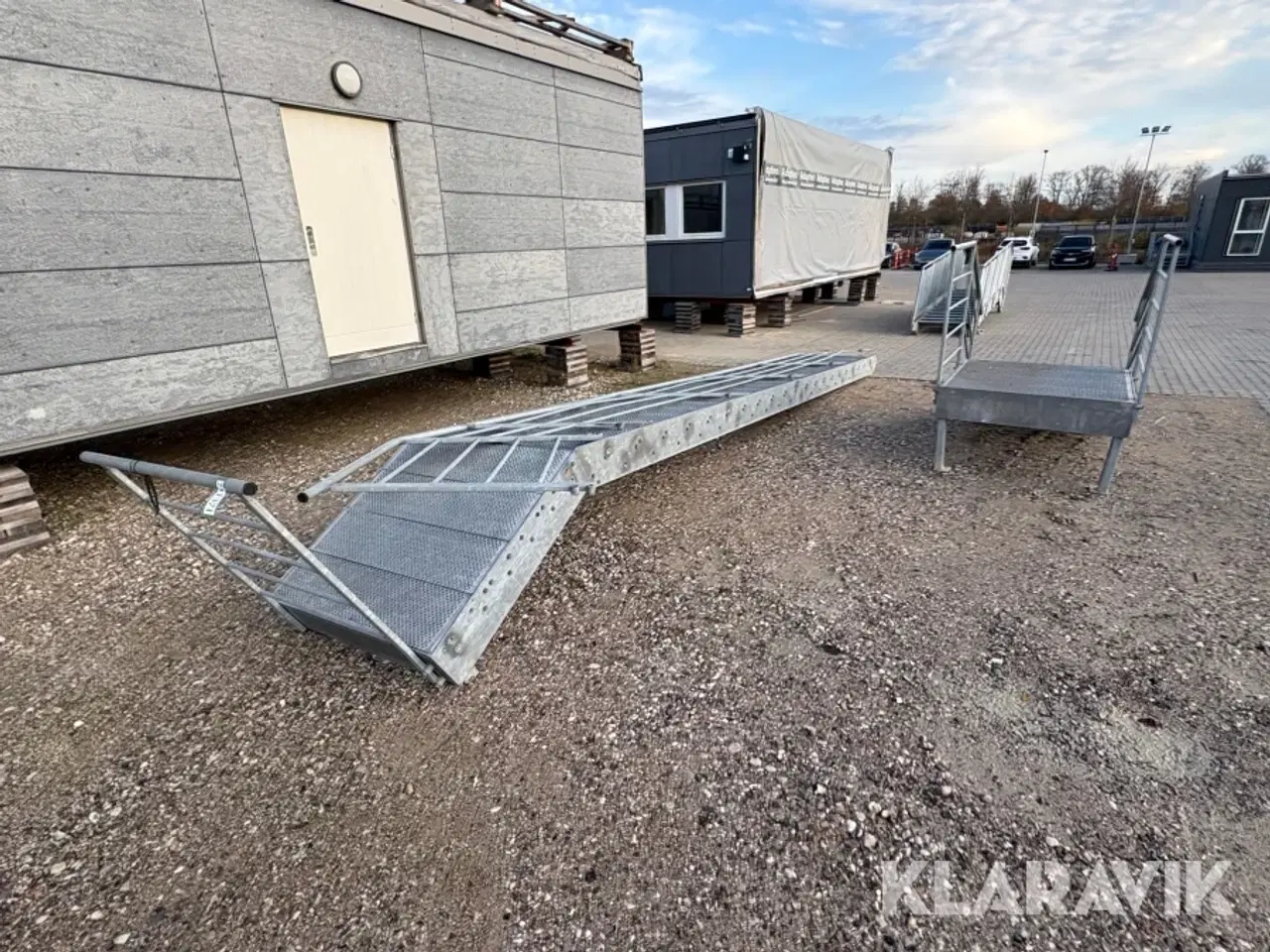 Billede 2 - Trappe og repos med gelænder