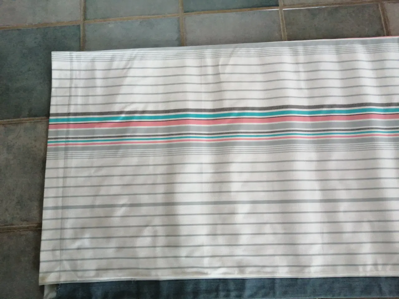 Billede 2 - Læsejl / læskærm, Isabella