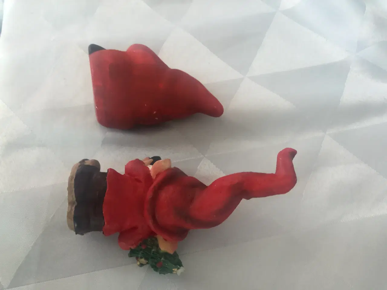 Billede 13 - 2 keramik julefigurer juletrold & julemand 