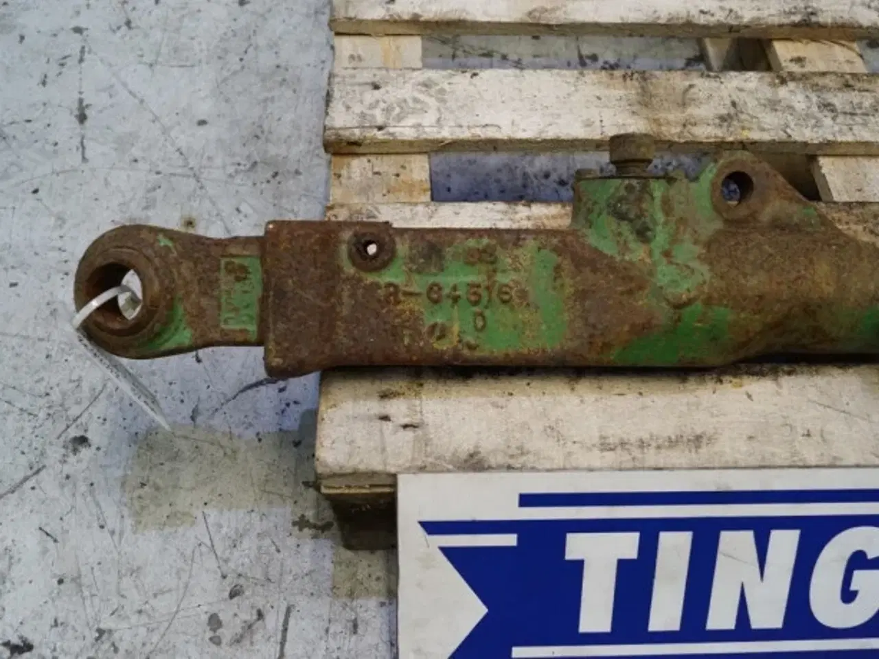 Billede 6 - John Deere 4040 R.H. Liftarm AR80666