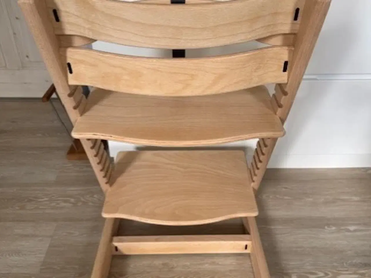 Billede 3 - Trip Trap Højstol i Massiv Bøg Lys Natur.