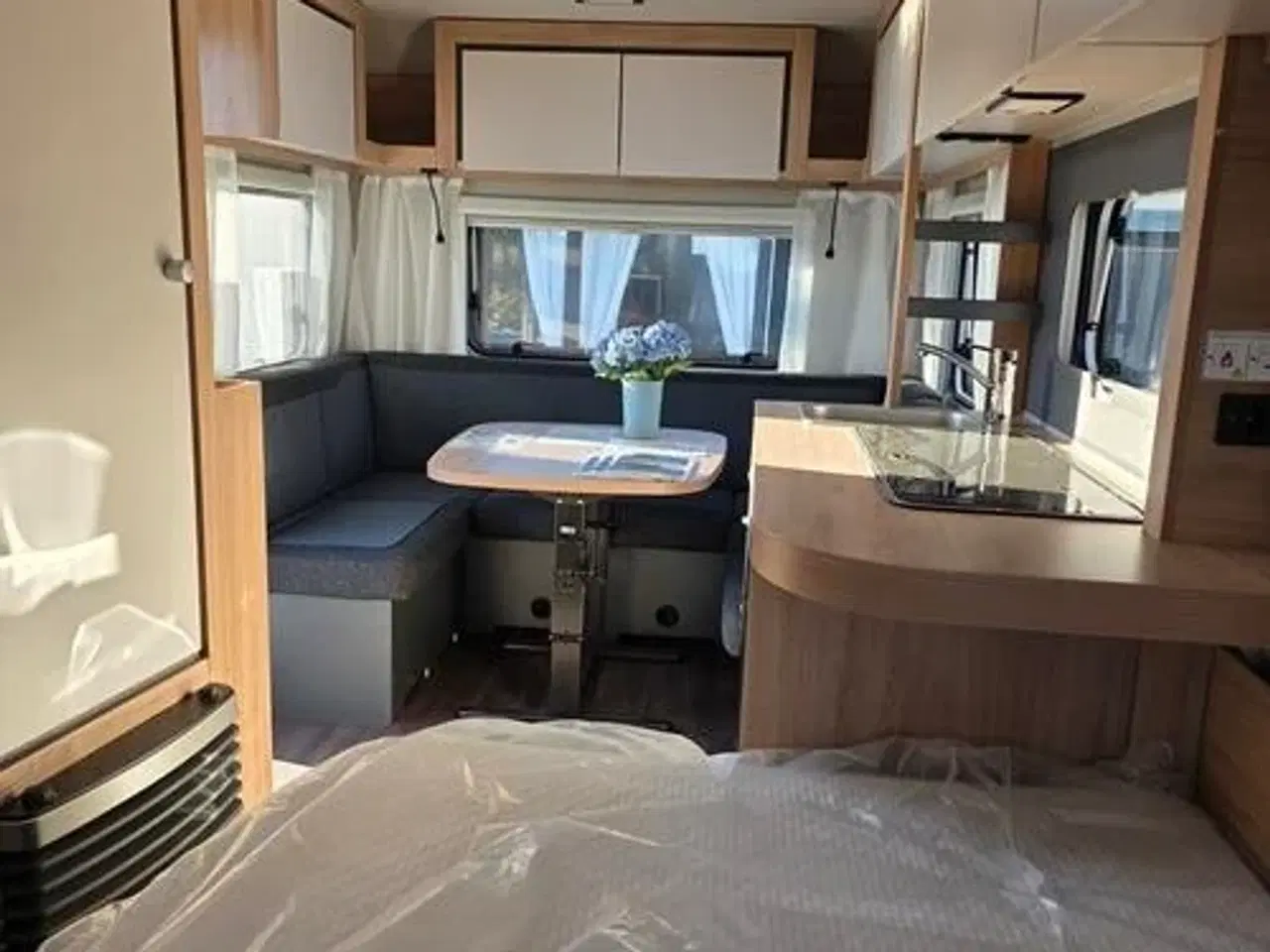 Billede 14 - Knaus SPORT 450  FU -  EFTERÅRTILBUD  Mover Kr: 1. Spar 18.698