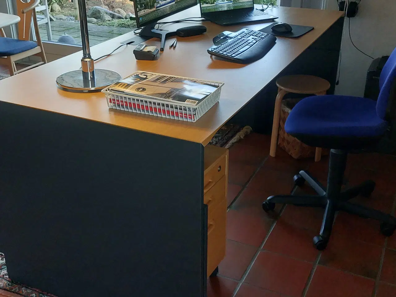 Billede 1 - Skrivebord (DENCON Gavlskrivebord)