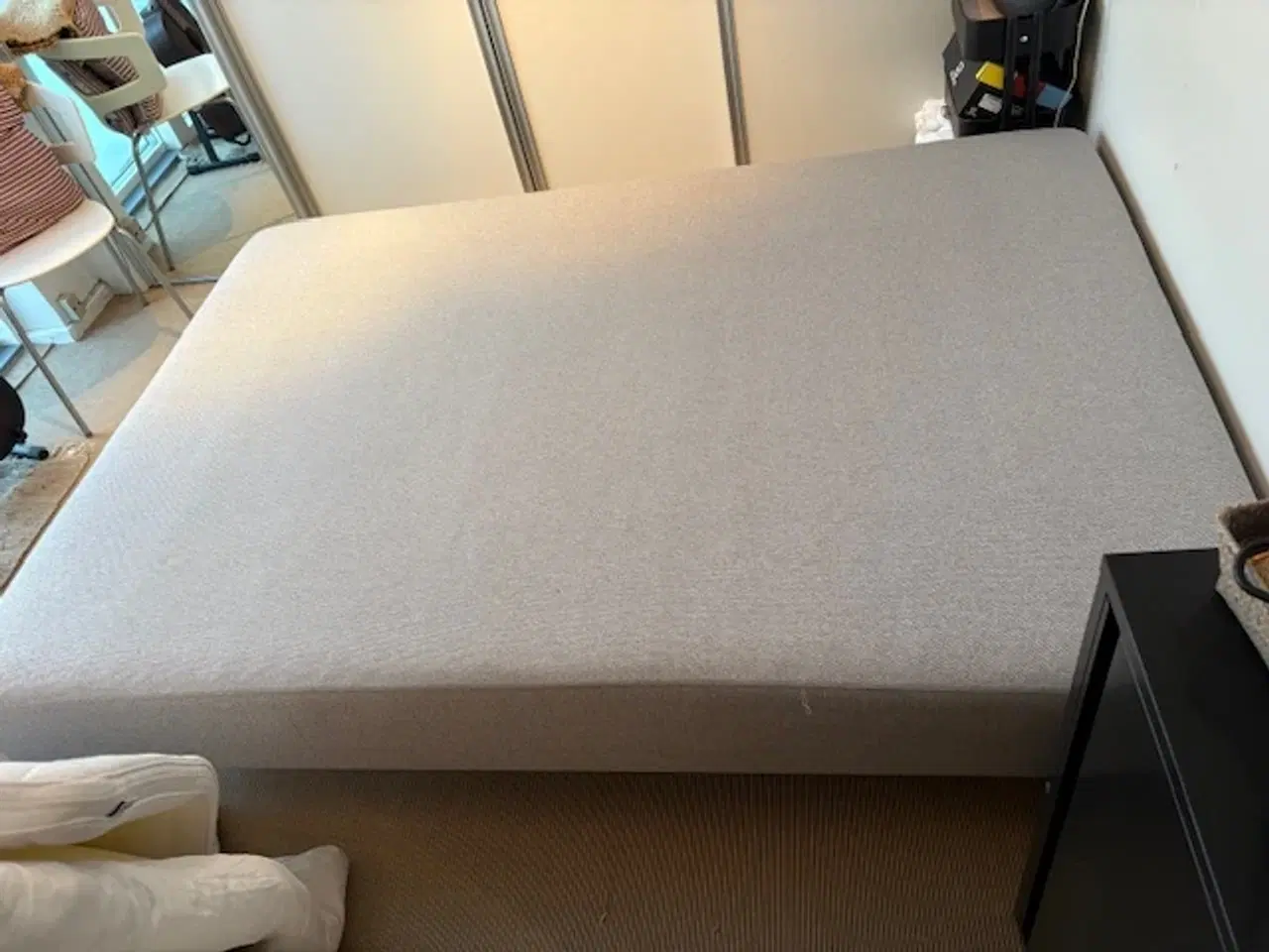 Billede 1 - Boxmadras 140x200 med ben og topmadras