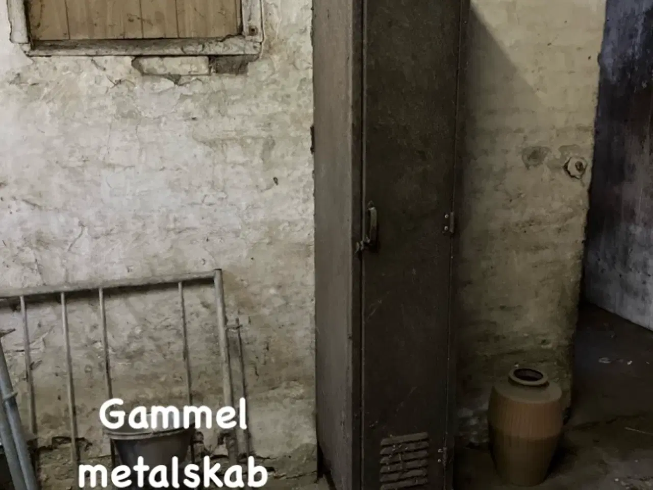 Billede 1 - Gammel metal skab 