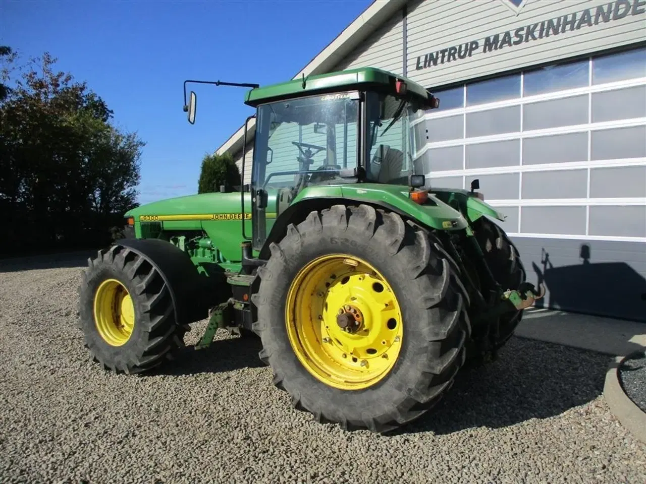 Billede 10 - John Deere 8300 Pæn regulær traktor med rigtig gode dæk på.