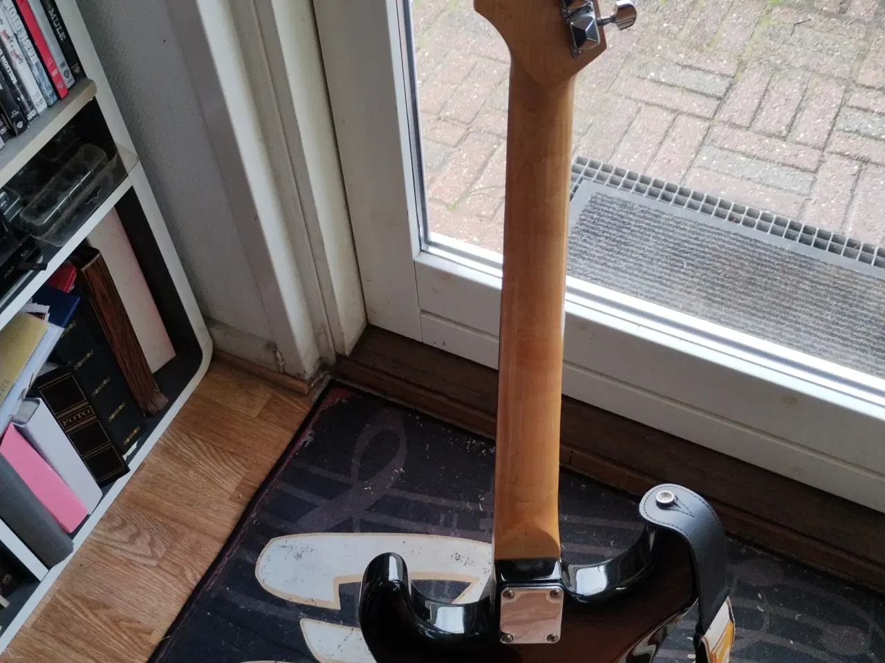 Billede 4 - Legend Stratocaster Farve Sunburst
