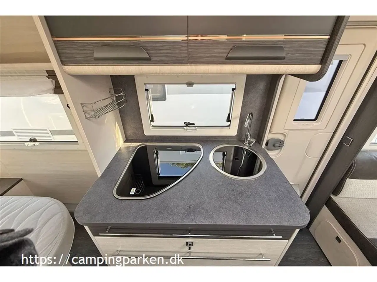 Billede 3 - 2022 - Caravelair Artica 490   Super fin campingvogn med mover, cykelstativ, aircondition og fortelt