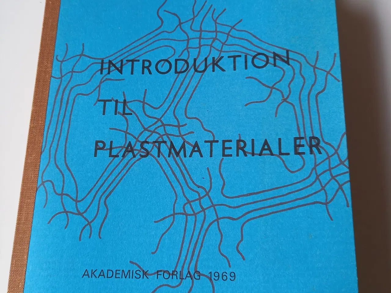 Billede 1 - Introduktion til plastmaterialer.