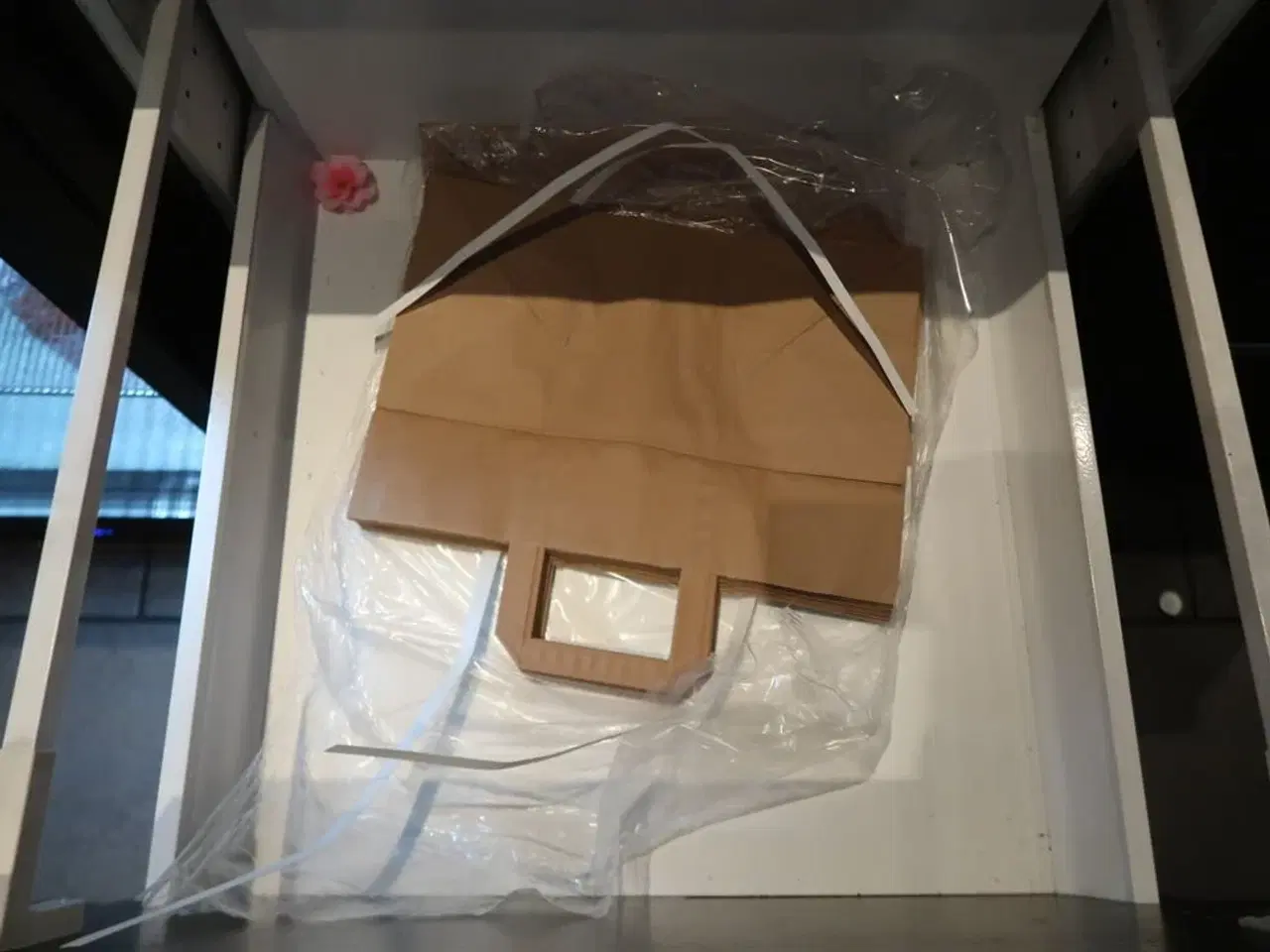 Billede 8 - 2 stk. Skabe med indhold