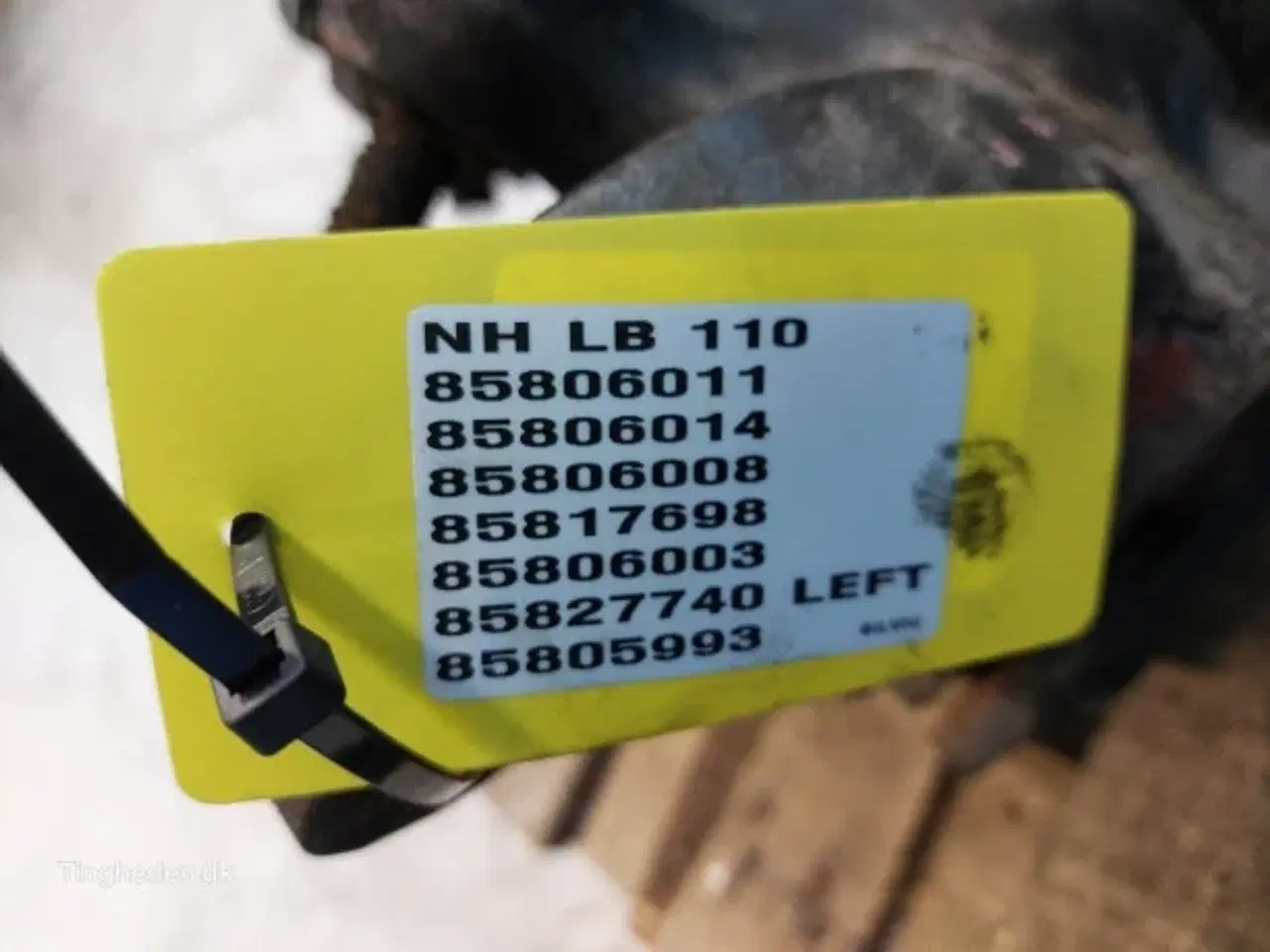 Billede 2 - New Holland LB110 Styrespindel L. 85827740