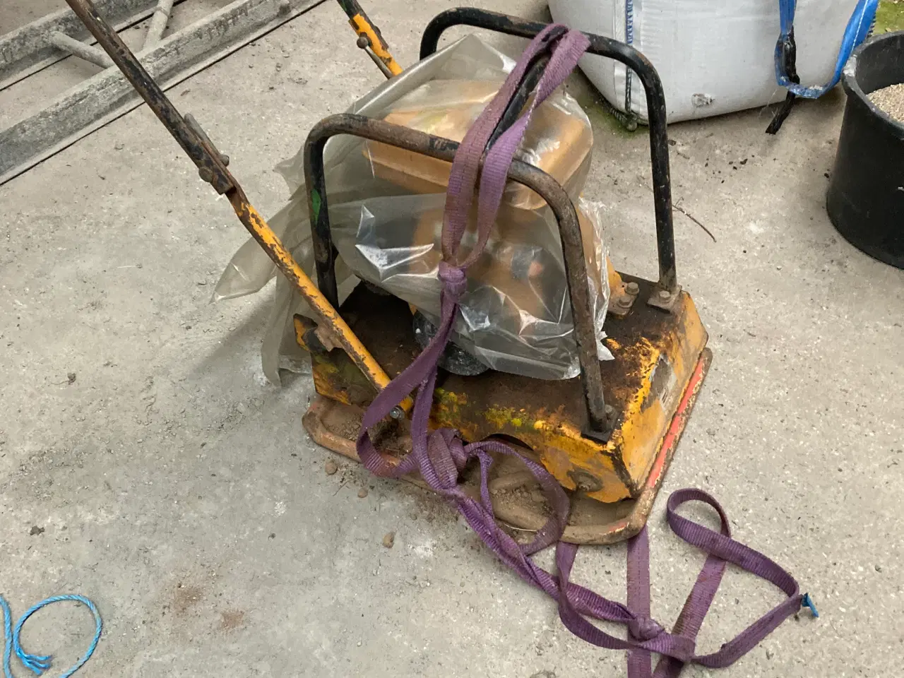 Billede 1 - Pladevibrator