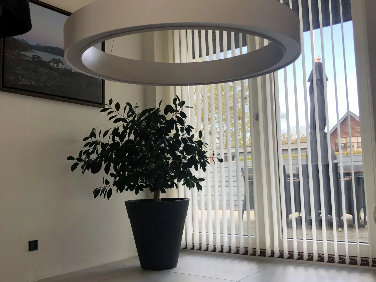Billede 3 - Flot hvid loftslampe