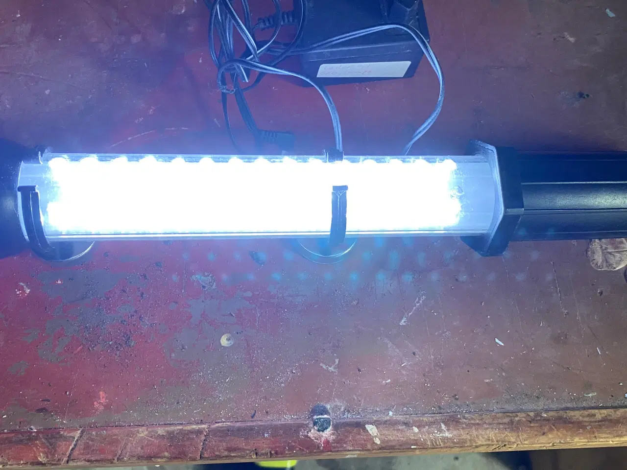 Billede 1 - Arbejds lampe/ lygte genopladelig 