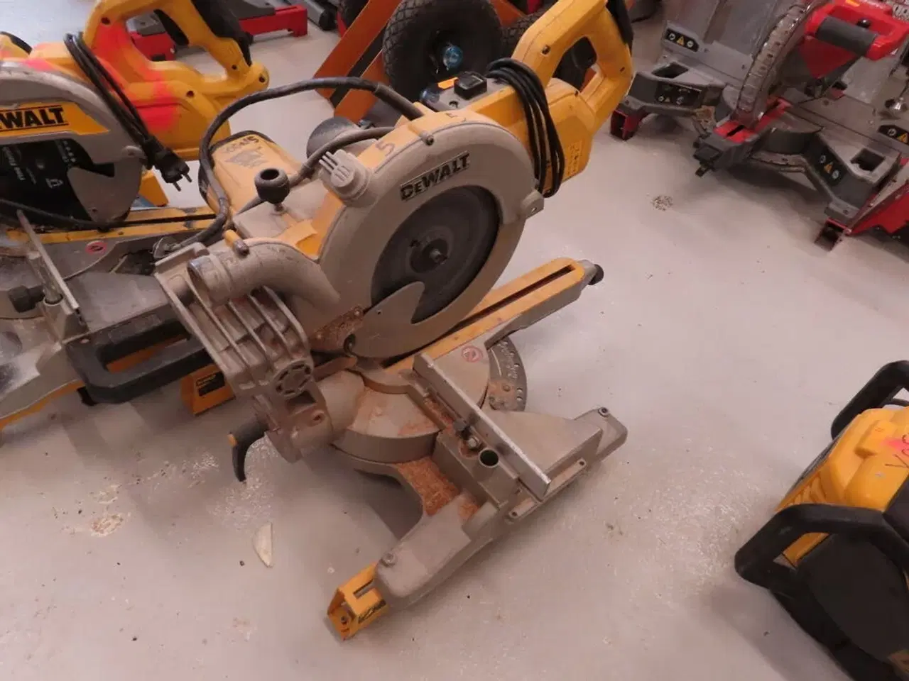 Billede 2 - 2 stk. gerringssave, DEWALT DWS778/DWS777