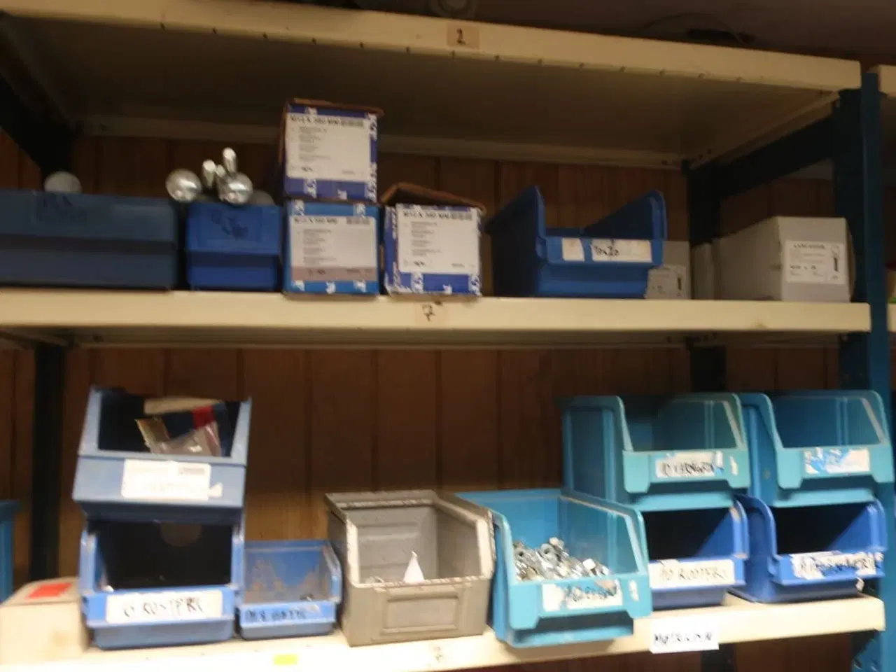 Billede 15 - 4 fag reoler inkl. indhold (se billeder)