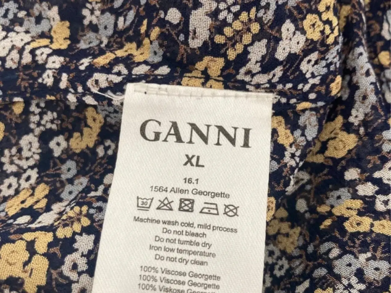Billede 7 - Ganni skjorte