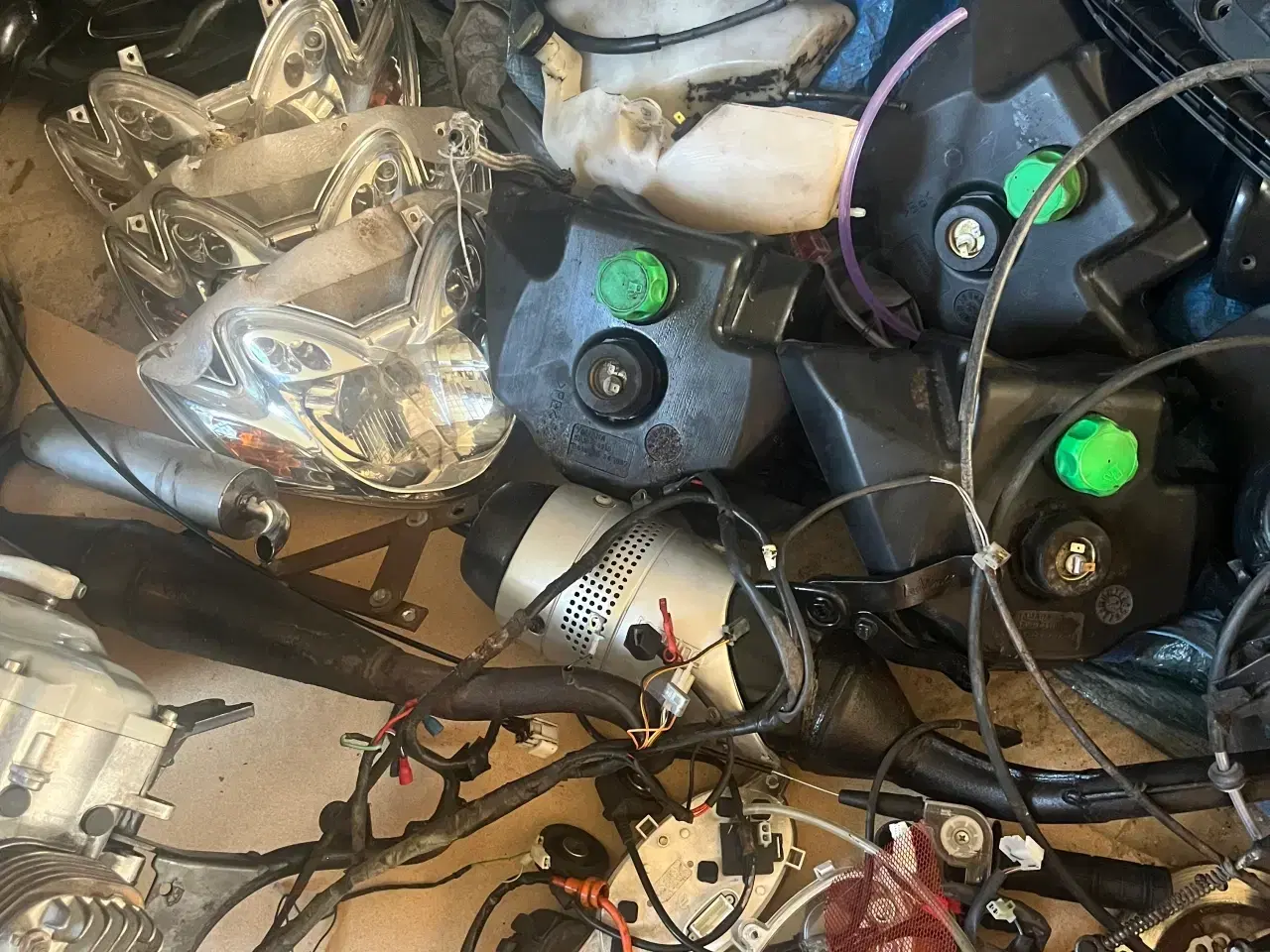 Billede 5 - Mange Yamaha Jog r Dele 