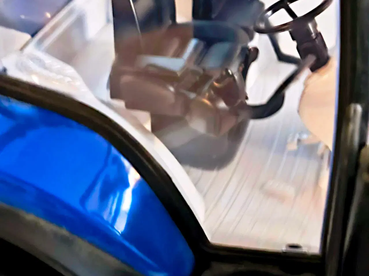 Billede 3 - New Holland fjernstyret traktor