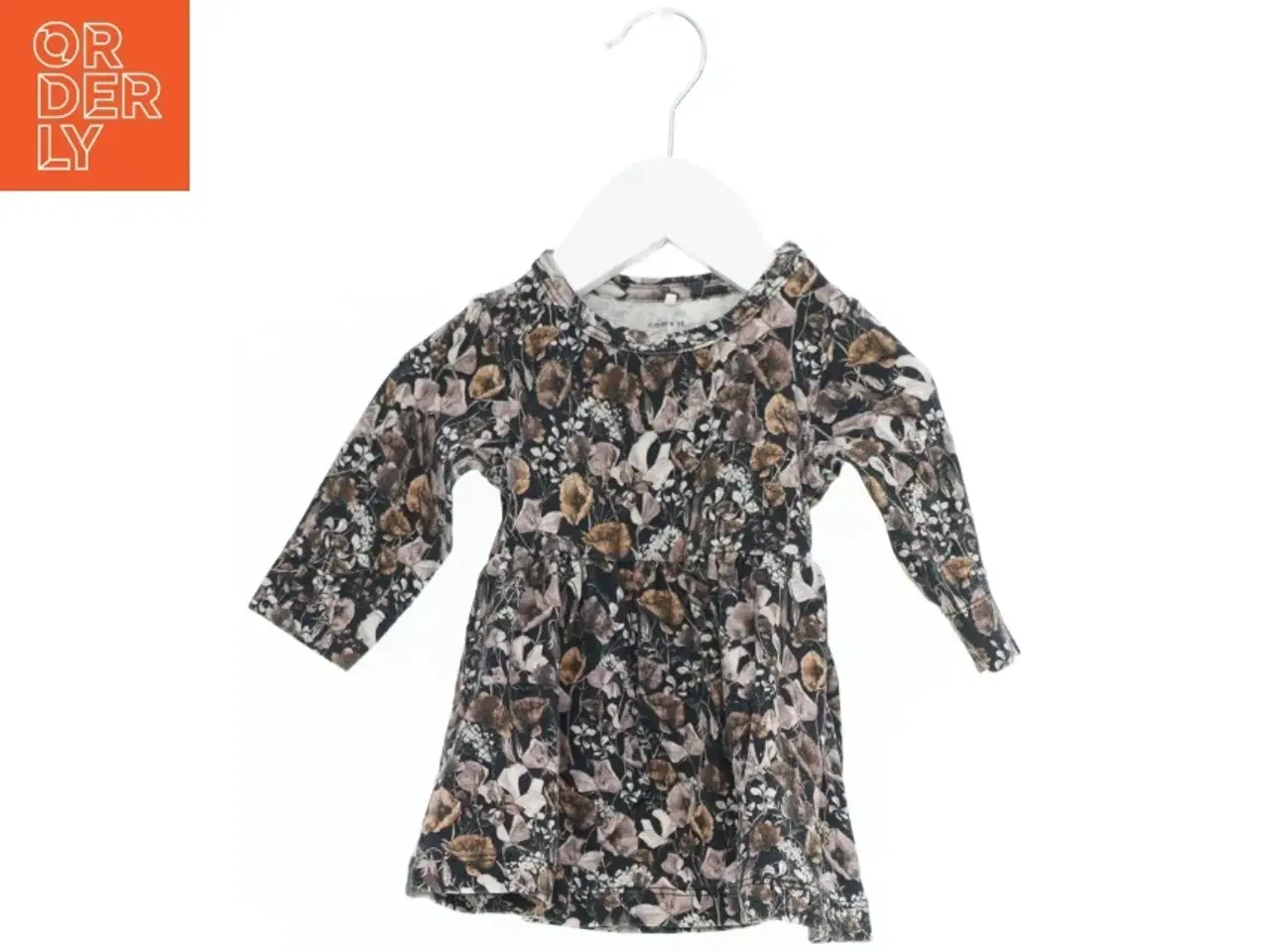Billede 1 - Blomstret kjole til børn fra Name It (str. 62)