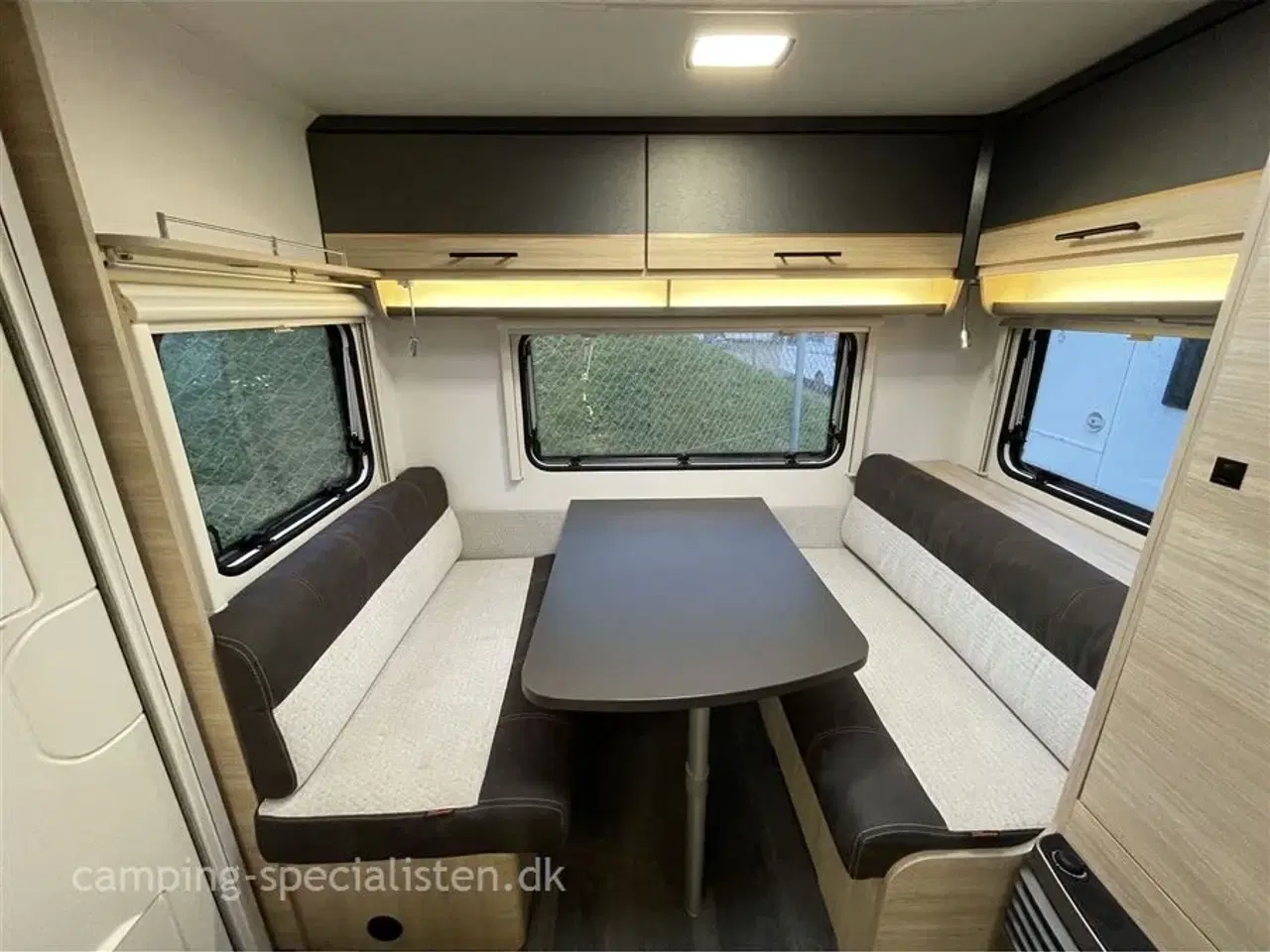 Billede 4 - 2023 - Caravelair Antares Titanium 470   Caravelair Antares 470 model 2023  kan nu ses hos Camping-Specialisten.dk