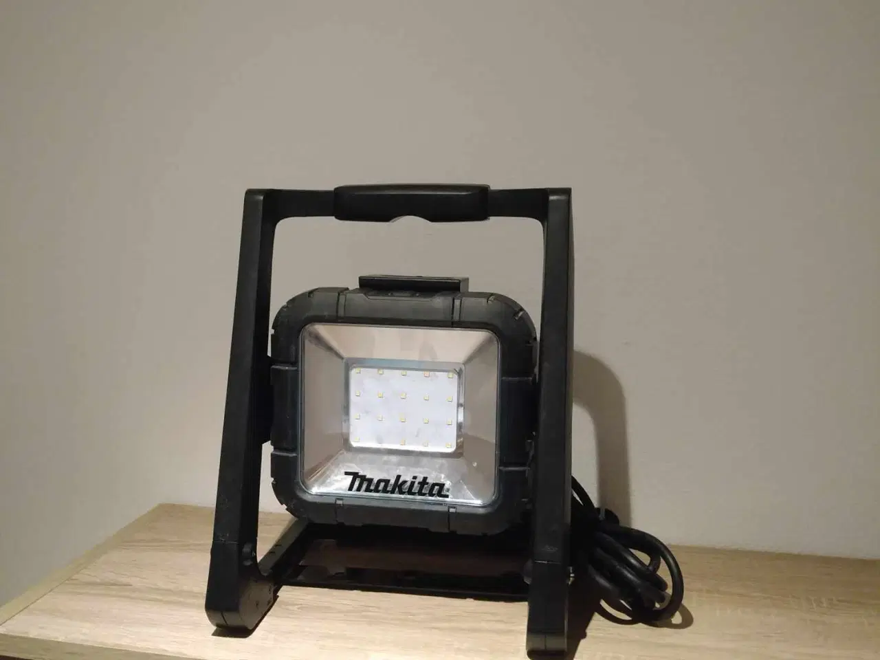 Billede 2 - Makita DEADML805 Arbejdslampe