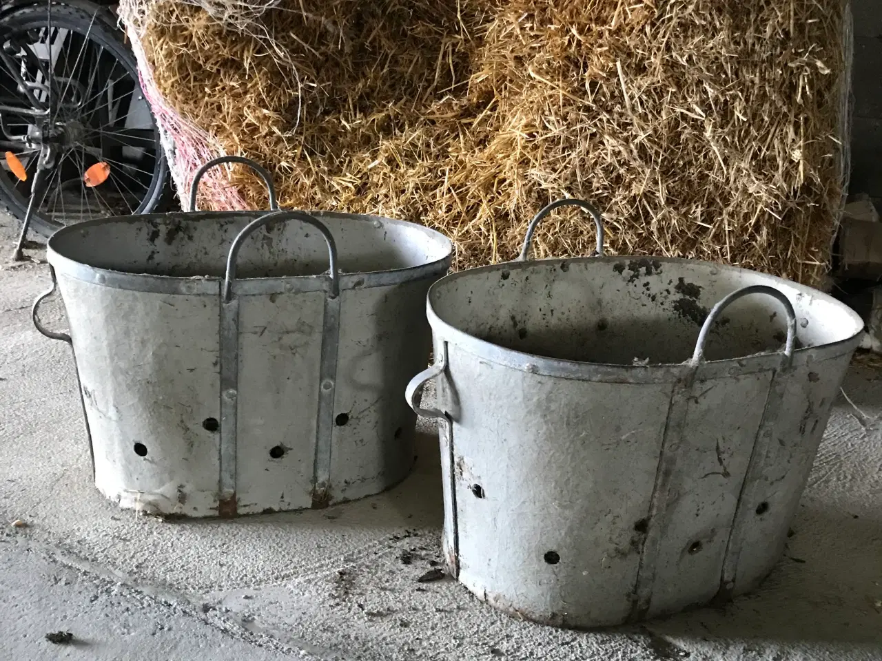 Billede 1 - Plantebeholdere i glasfiber. 