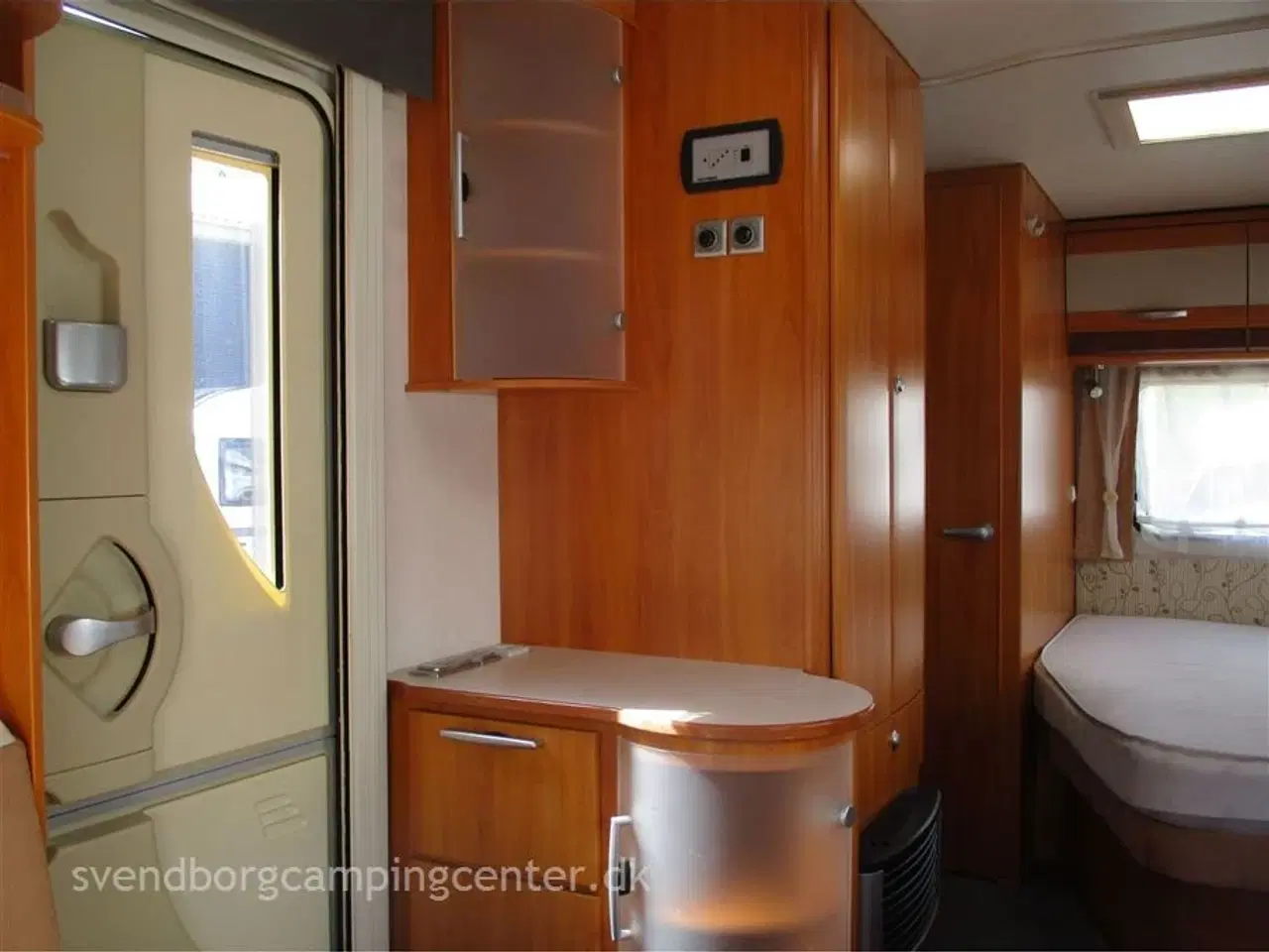 Billede 9 - 2009 - Hymer Eriba Nova 465 GL   Pæn og velholdt 1 ejers vogn