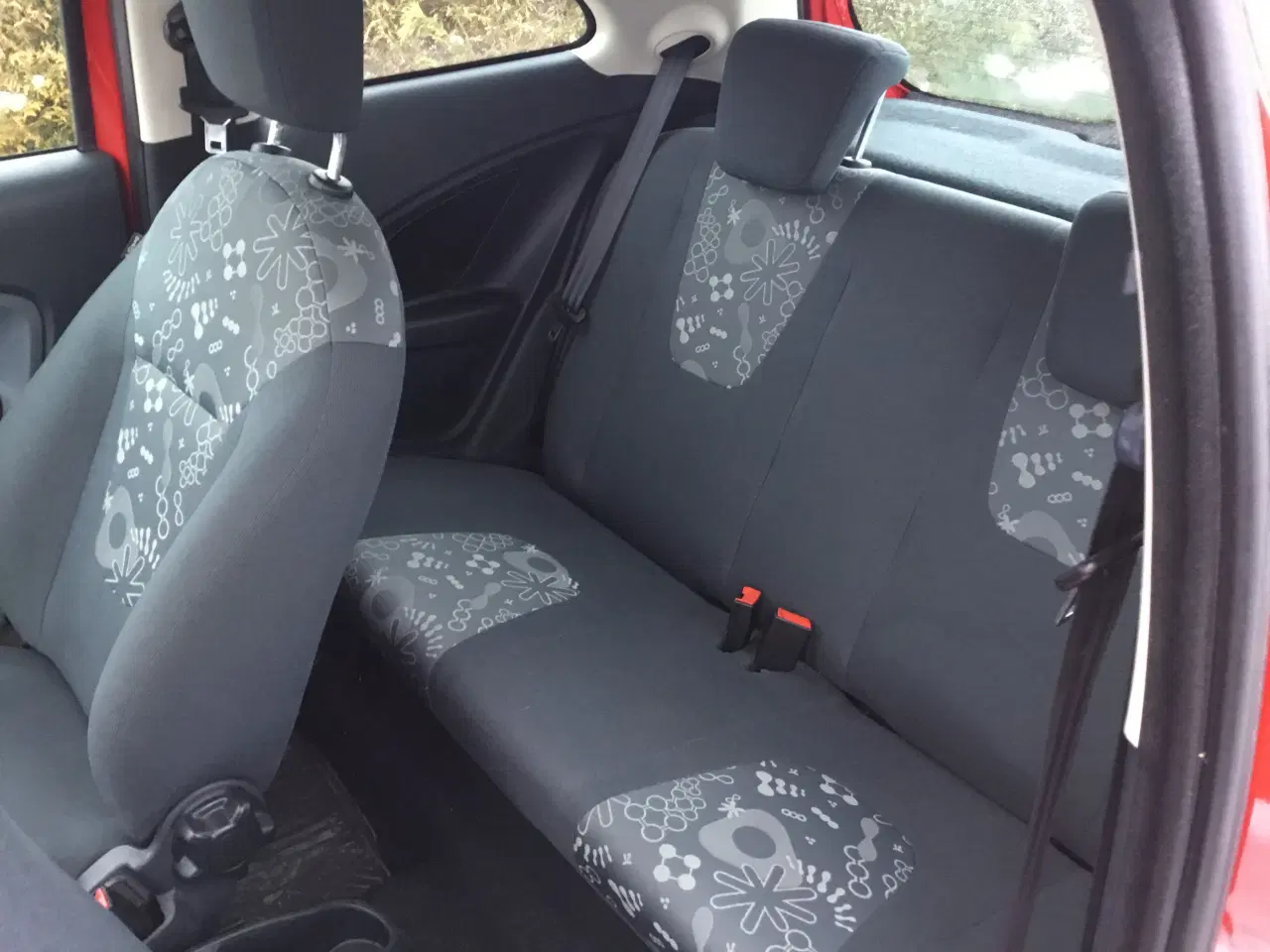 Billede 8 - Ford ka 1,2 trend 3 døre rød lev nysynet . 