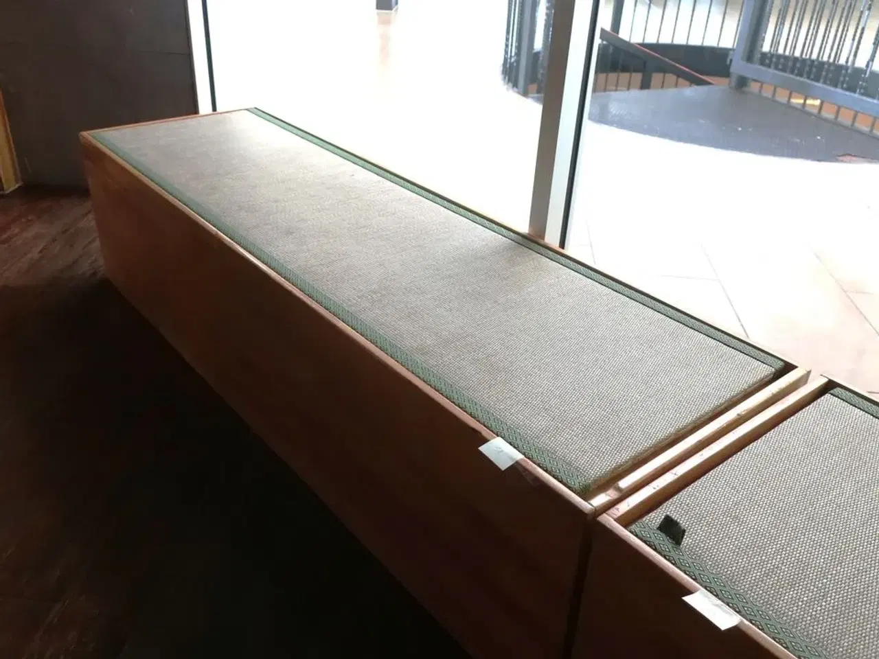 Billede 4 - To bænke