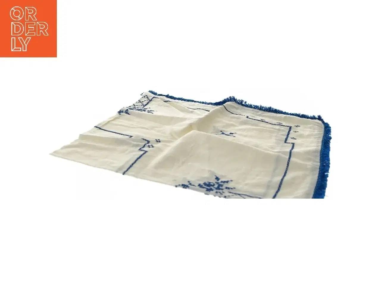 Billede 3 - Borddug med blå broderi (str. 80x83 cm)