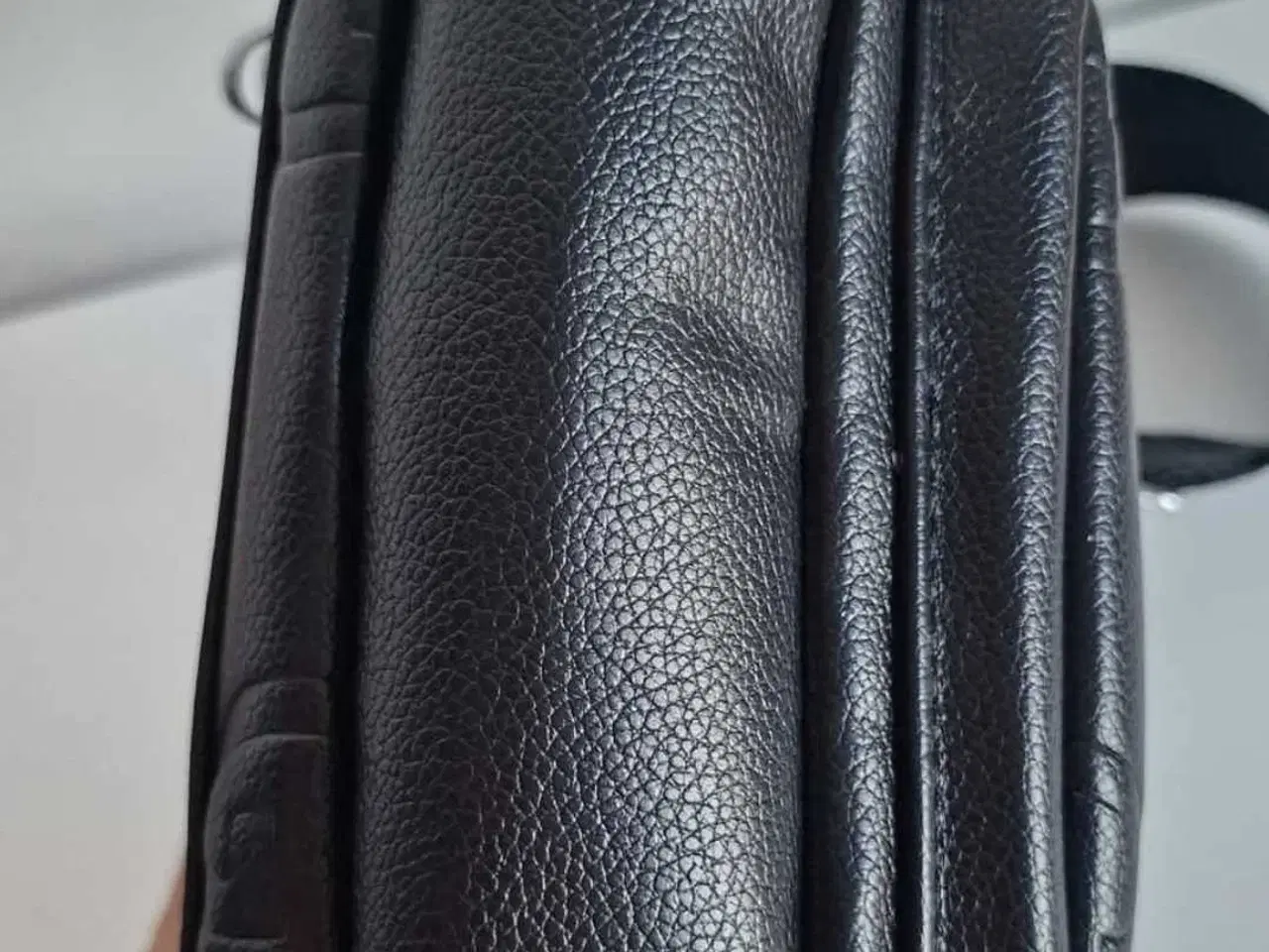 Billede 7 - Gucci sort taske