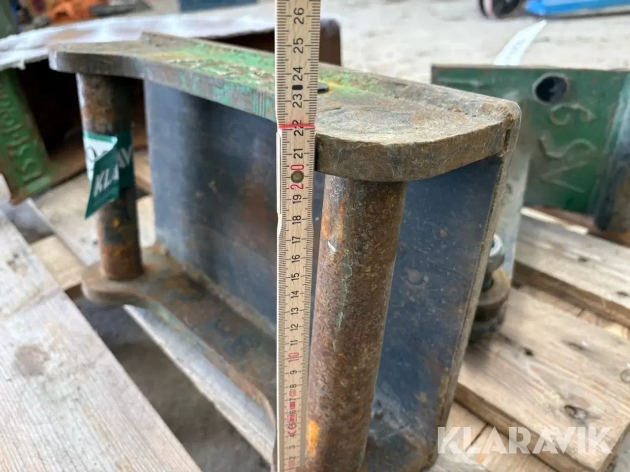 Billede 9 - Graveskovl og skifte