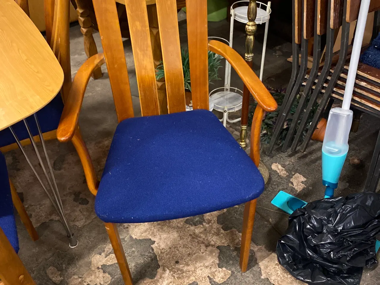 Billede 2 - Bord m stole