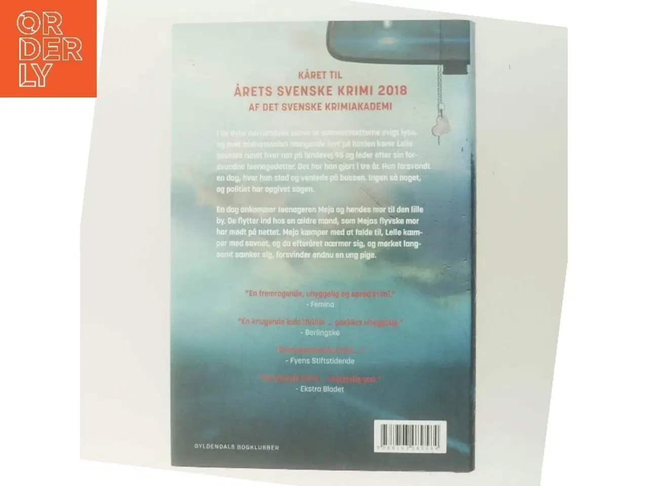 Billede 3 - Sommermørke af Stina Jackson (f. 1983) (Bog)