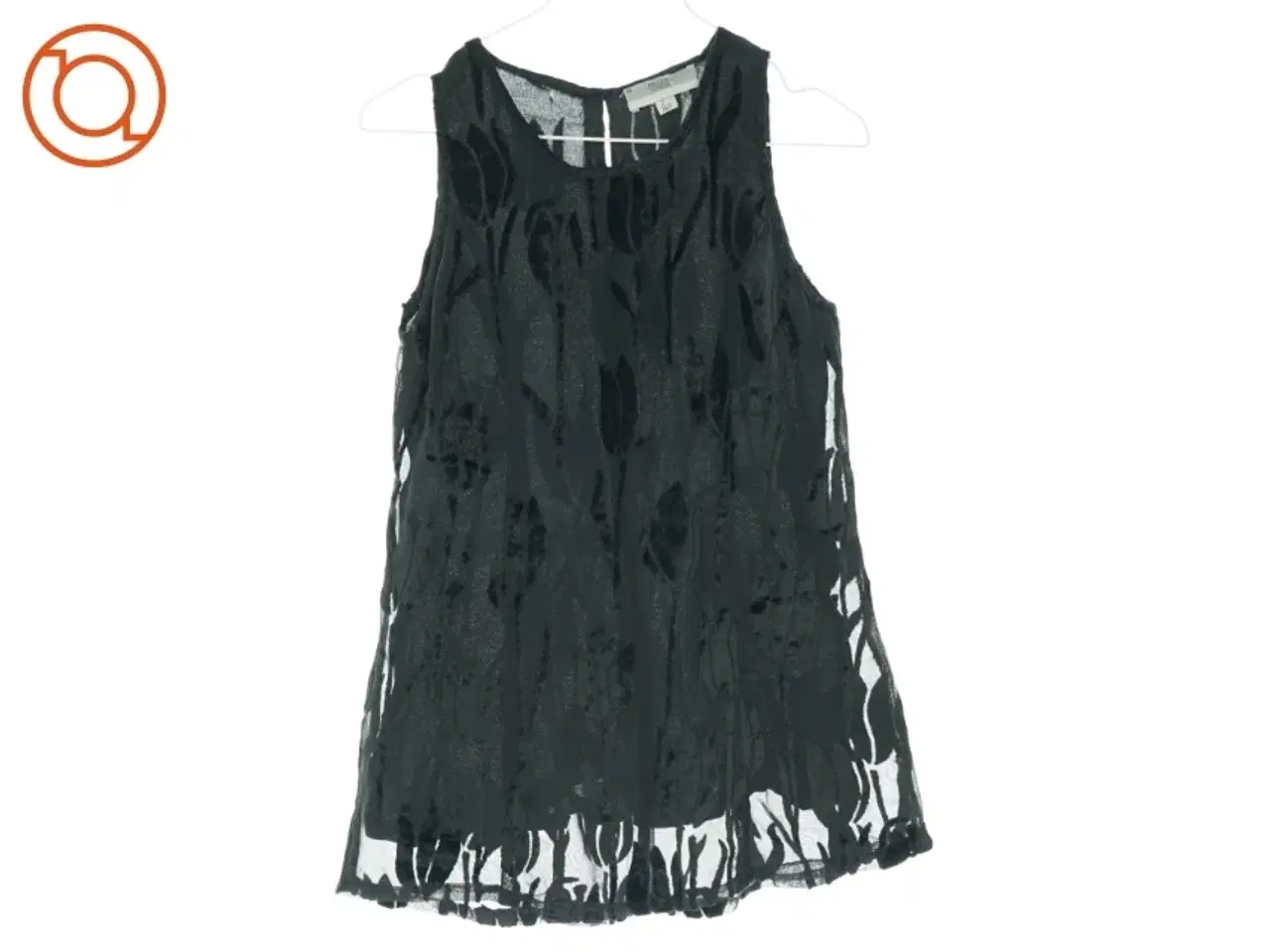 Billede 2 - kort kjole med tylsblondwr (str. 110 cm)