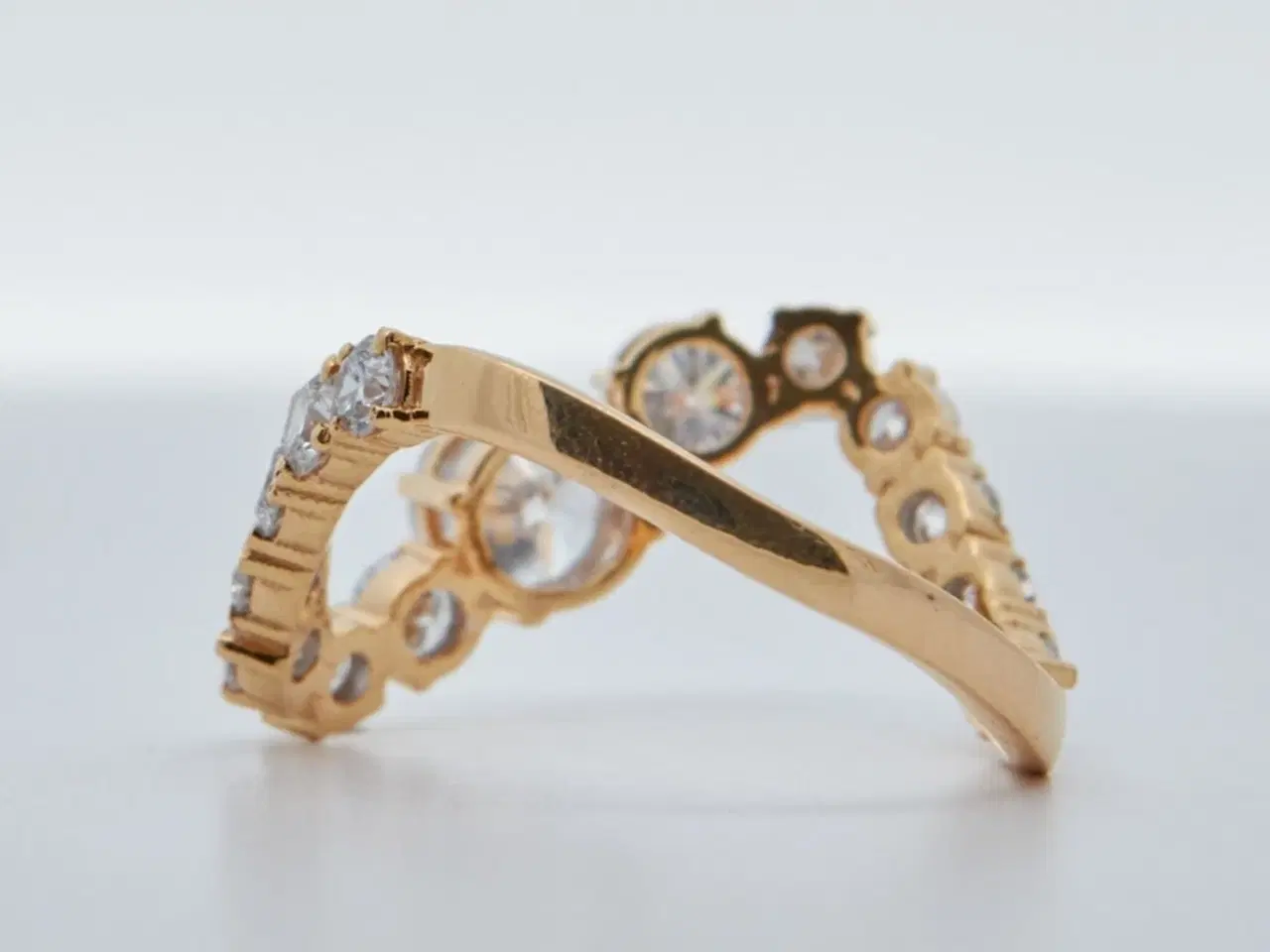 Billede 5 - Forlovelsesring guld. 2.19ct diamant