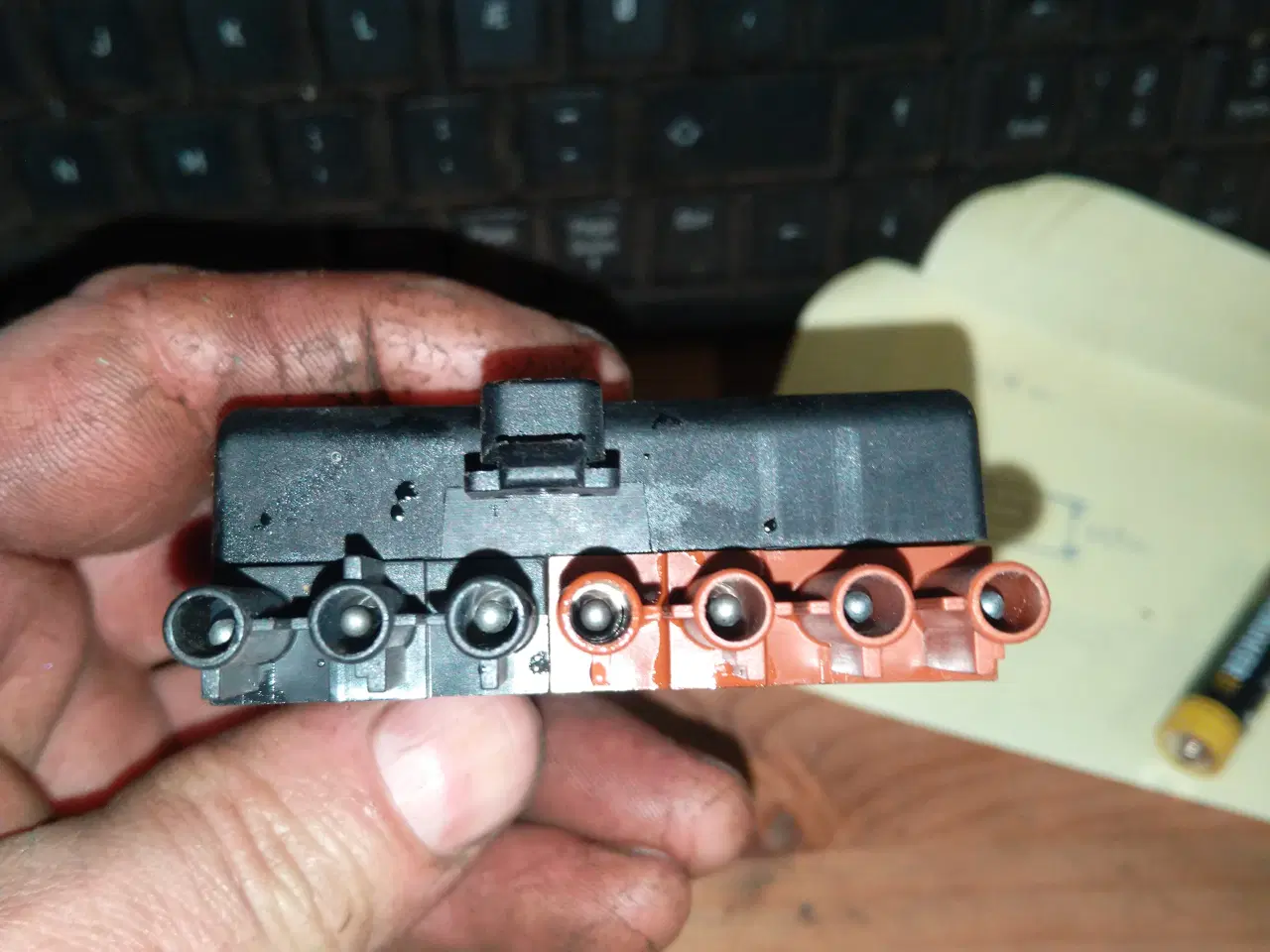 Billede 1 - Stik til oliefyr