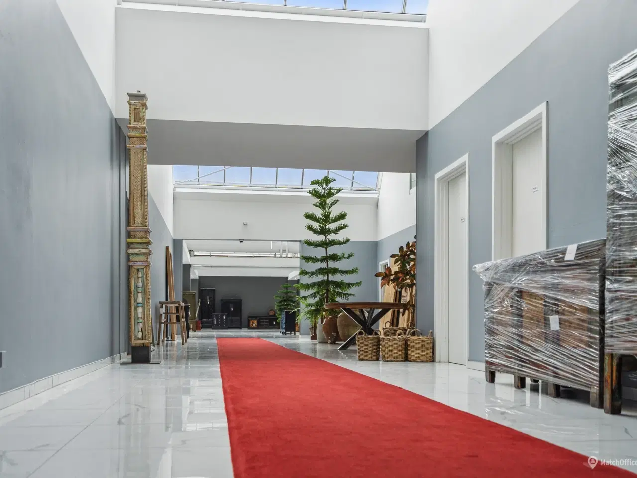 Billede 2 - Renoveret lejemål i en fabriksbygning med tilhørende stor parkeringsplads