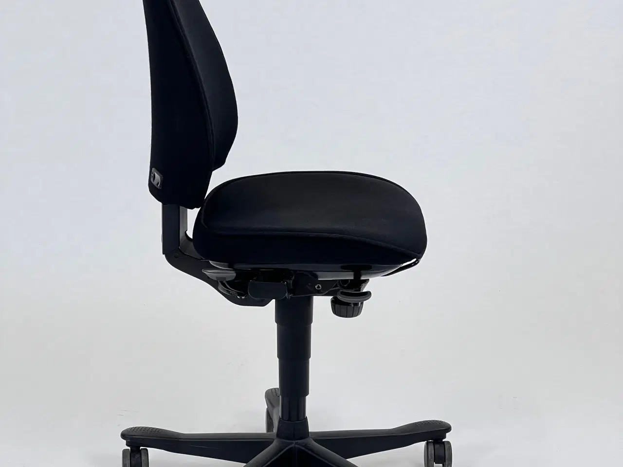 Billede 6 - Kinnarps Free Float 6110 – Sort